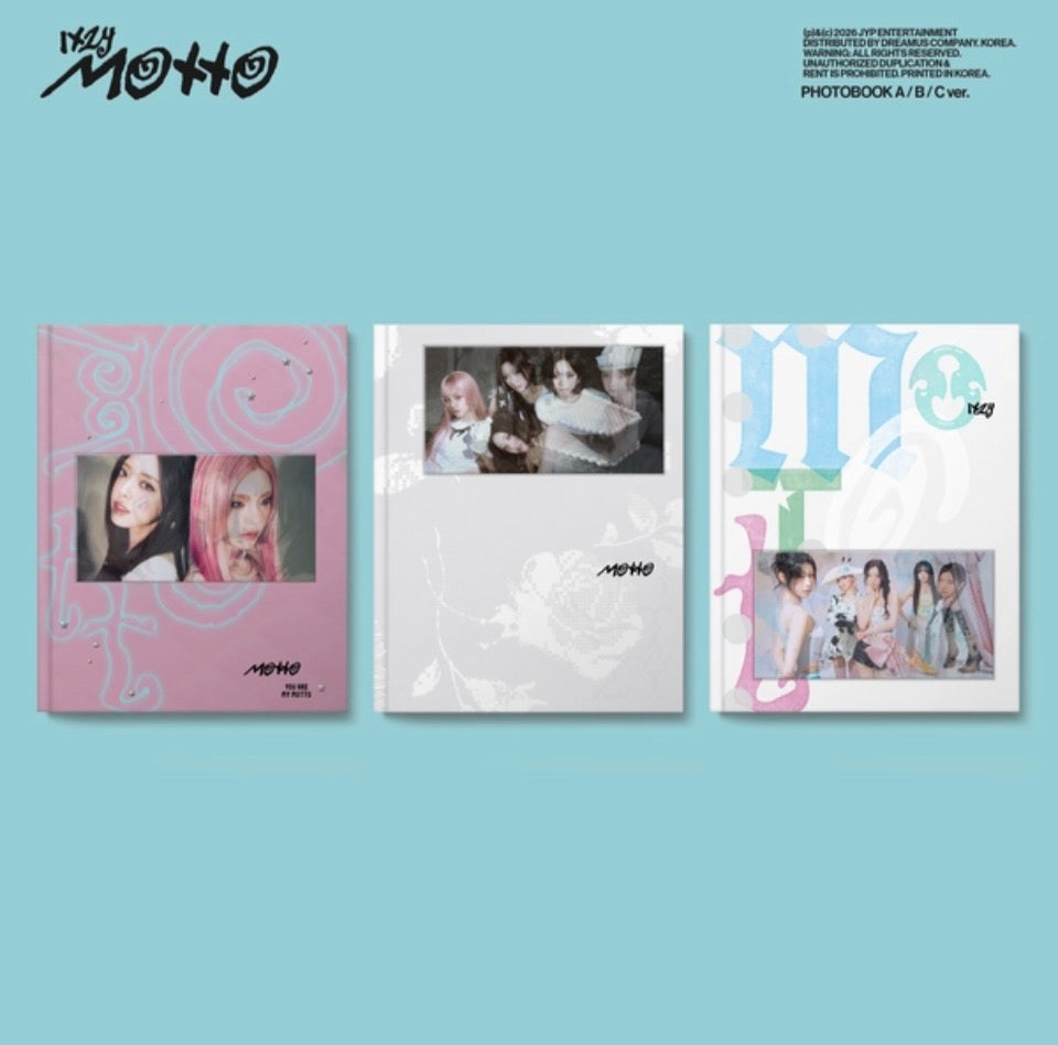 ITZY - [Motto] (PHOTOBOOK Ver.)